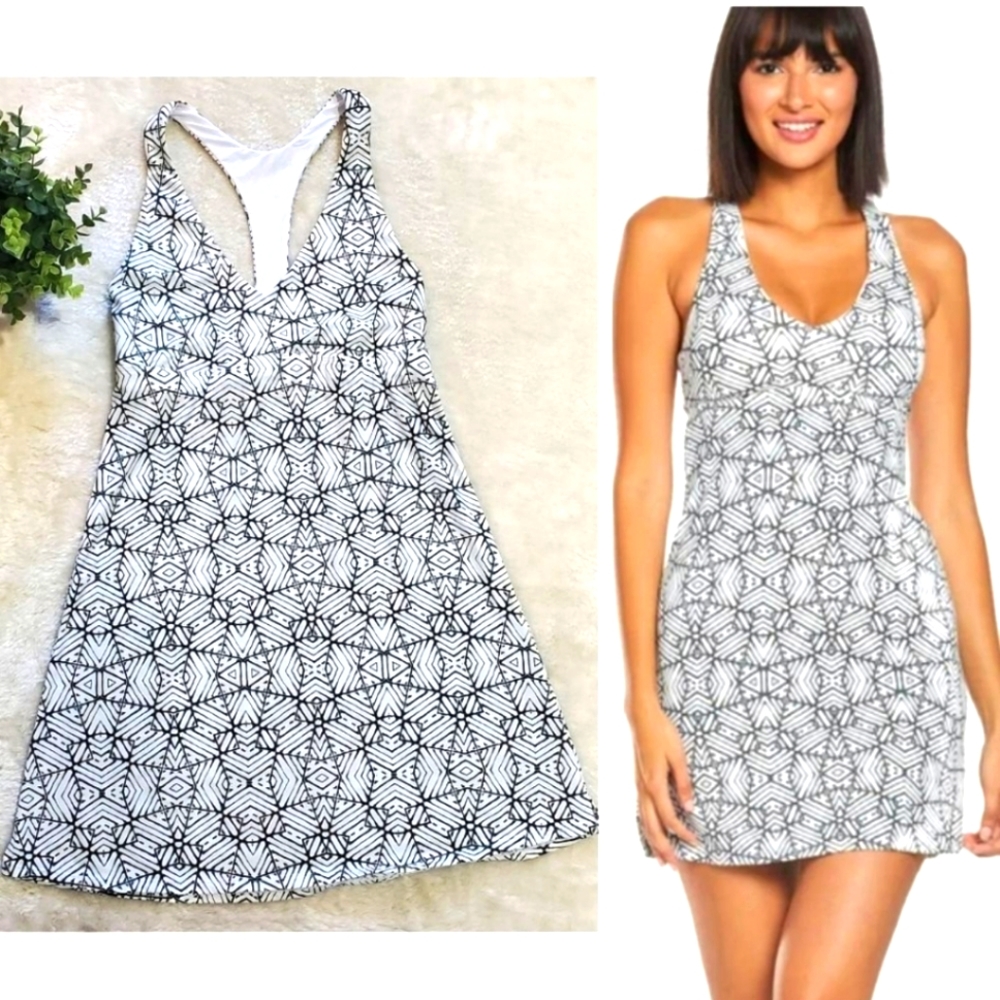 Carve Design Dress - Size SM